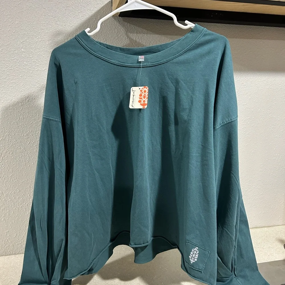 FP Movement by Free People Inspire Layer Long Sleeve Crop Top - Picture 2 of 8